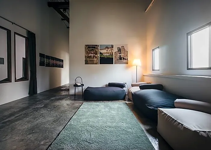 Urby Hostal Bangkok