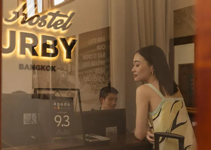 Hostal Urby *
